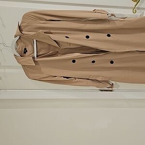 Lucca Trench Coat with tie